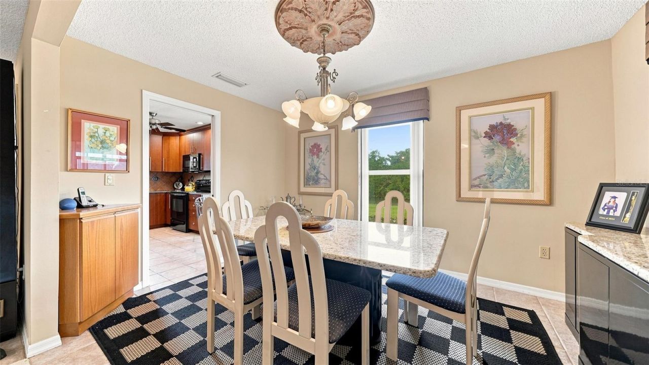3615 Muirfield Drive, Unit 3D, Sarasota, FL 34238 Photo