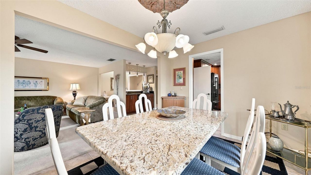 3615 Muirfield Drive, Unit 3D, Sarasota, FL 34238 Photo