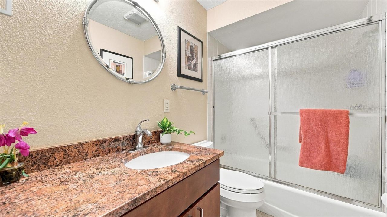 3615 Muirfield Drive, Unit 3D, Sarasota, FL 34238 Photo