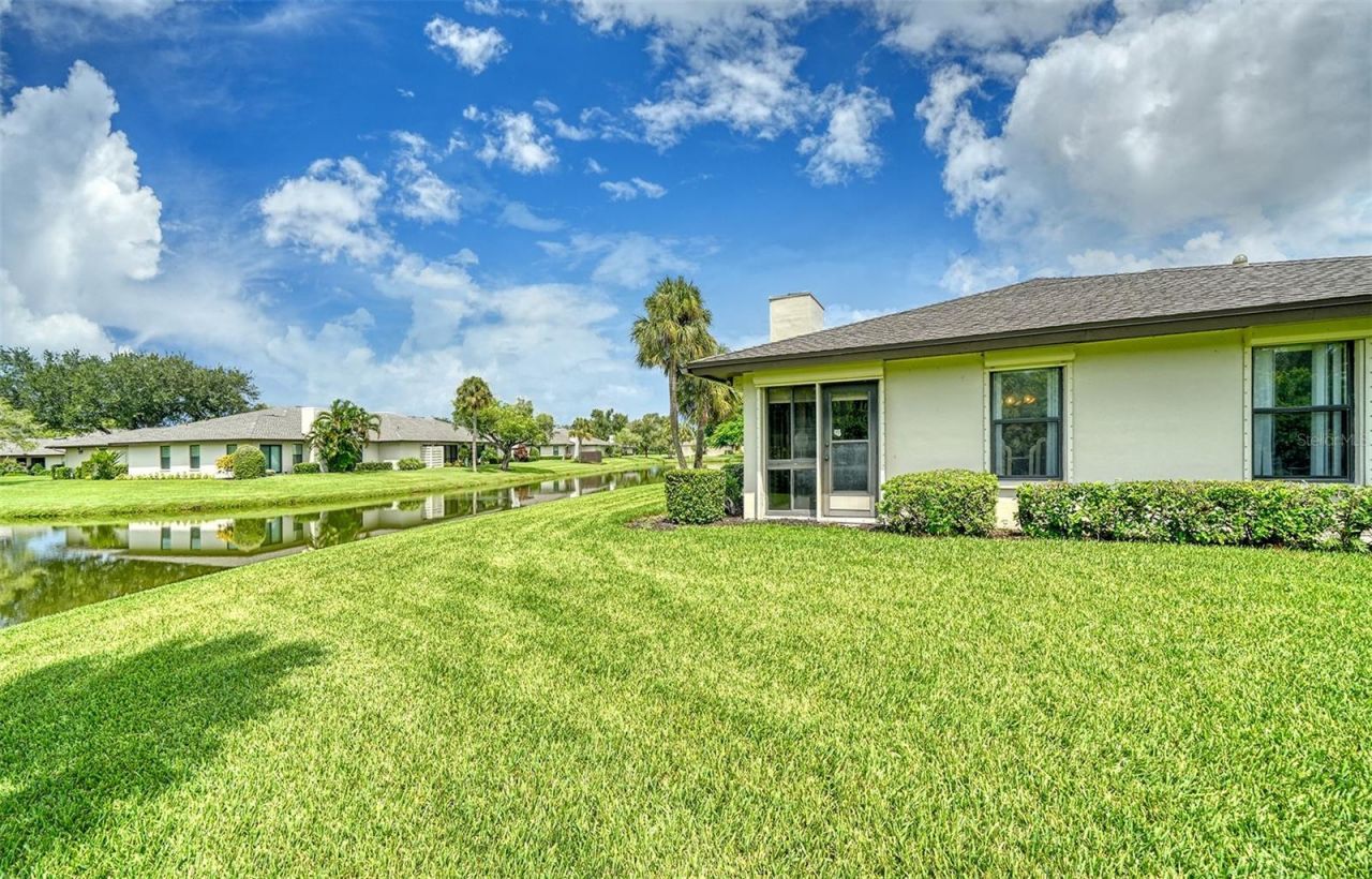 3615 Muirfield Drive, Unit 3D, Sarasota, FL 34238 Photo