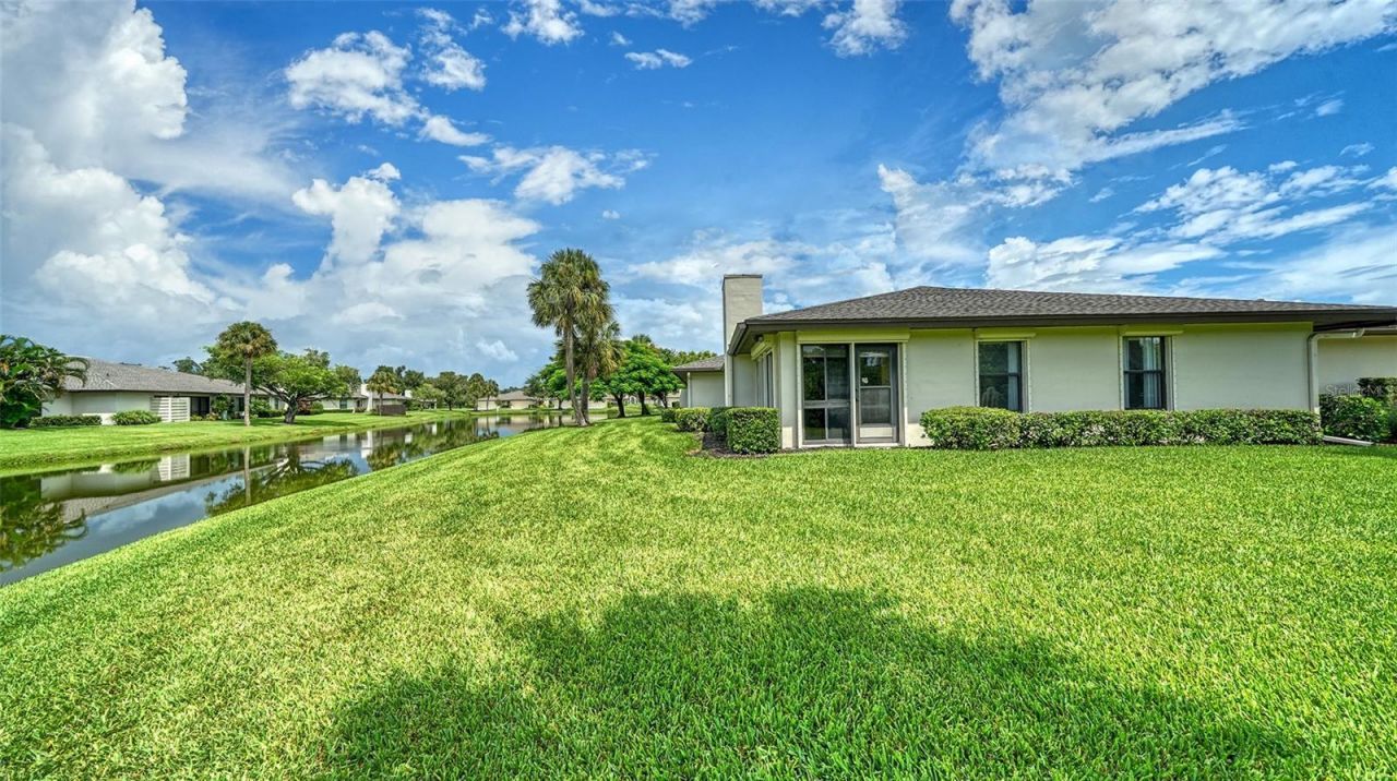 3615 Muirfield Drive, Unit 3D, Sarasota, FL 34238 Photo