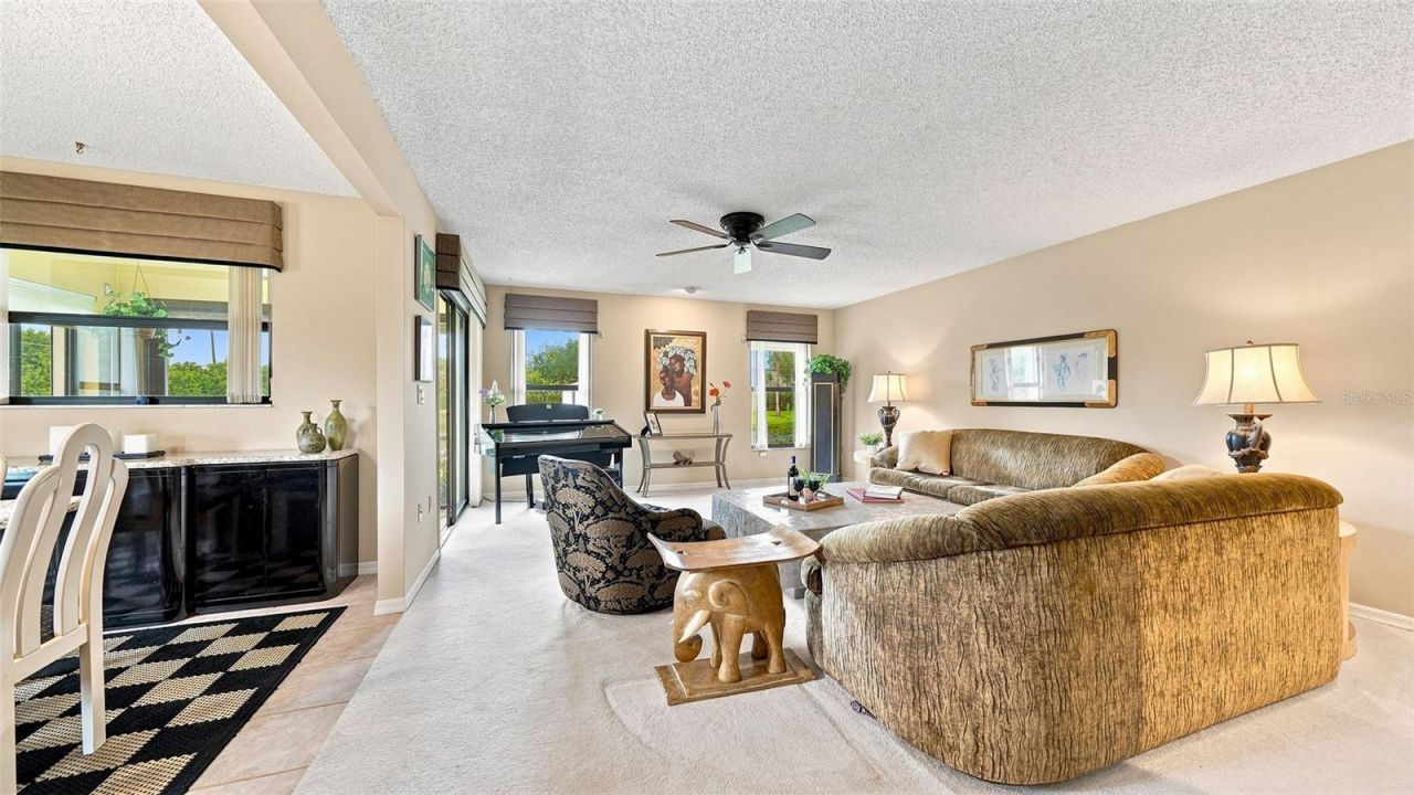 3615 Muirfield Drive, Unit 3D, Sarasota, FL 34238 Photo