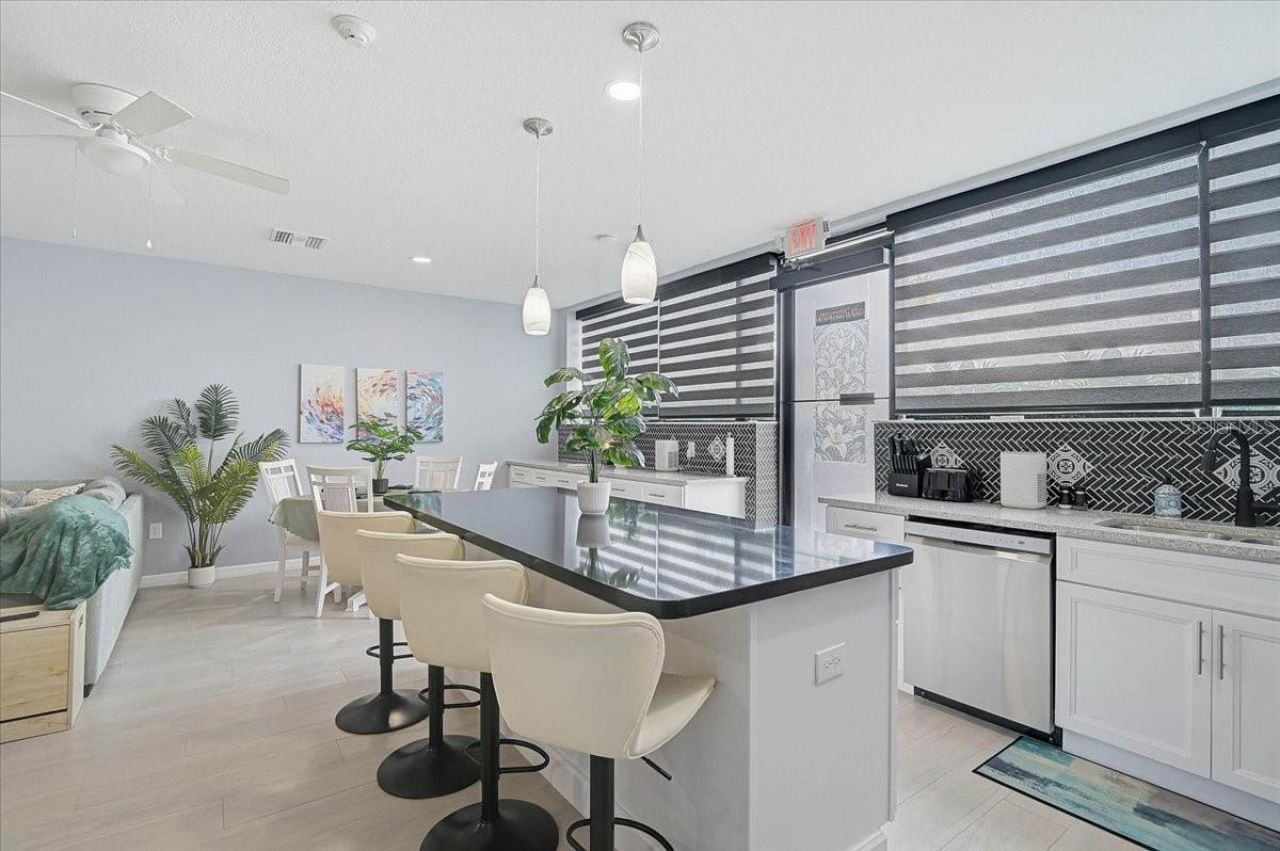 2160 Gulf Gate Drive, Sarasota, FL 34231 Photo