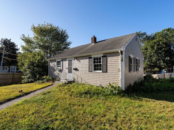 441 E Ashland St, Brockton, MA 02302