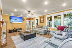 5508 Colonial Chatsworth Circle photo 4