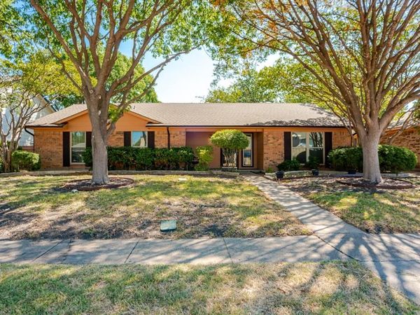 203 Trailridge Drive, Richardson, TX 75081