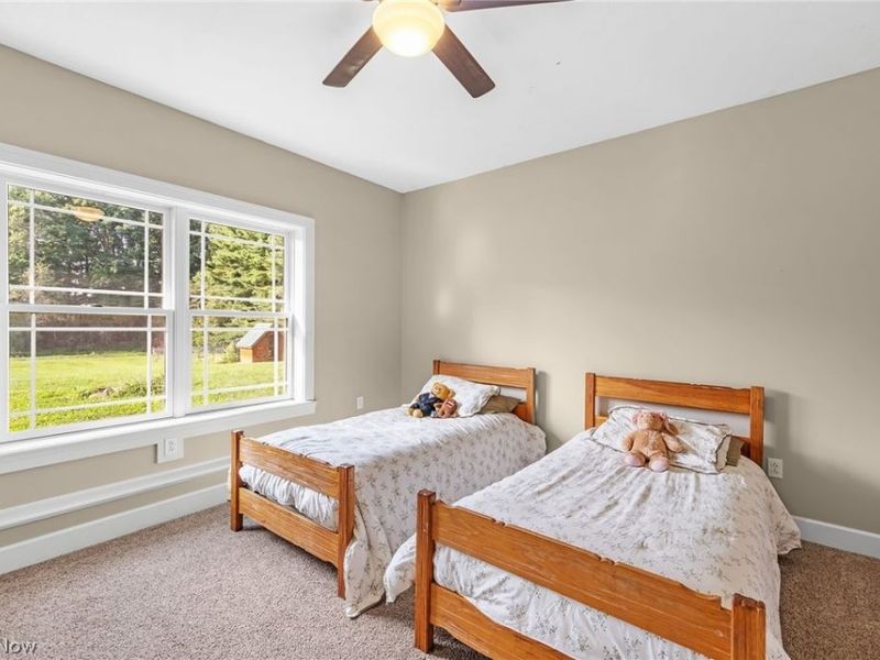 2976 Greenleaf Road , Akron, OH 44312 Photo 44