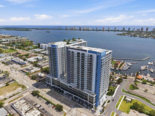 220 Lake Shore Drive, Unit 1407, Lake Park, FL 33403