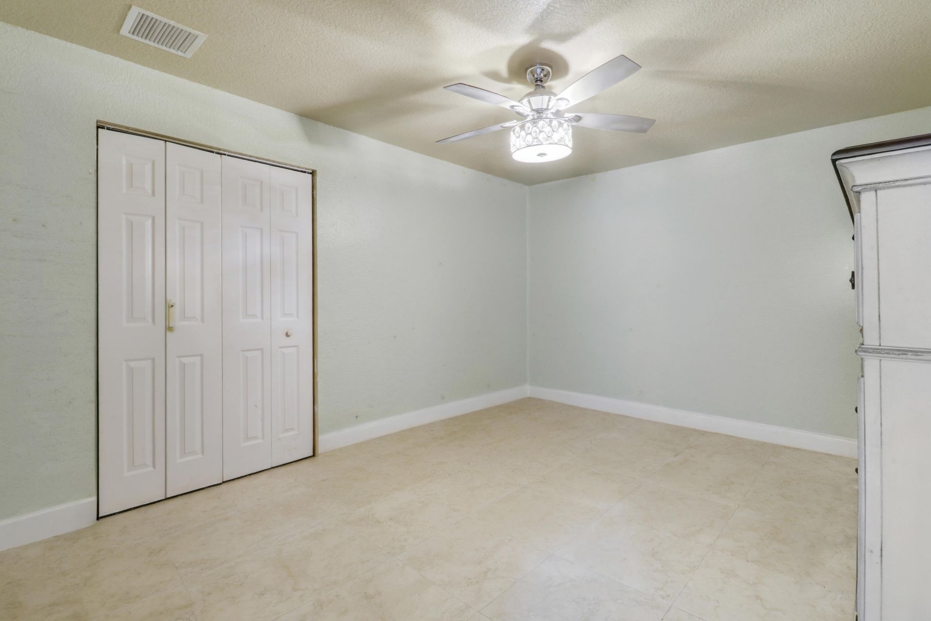 825 SE Cavern Avenue, Port Saint Lucie, FL 34983 Photo