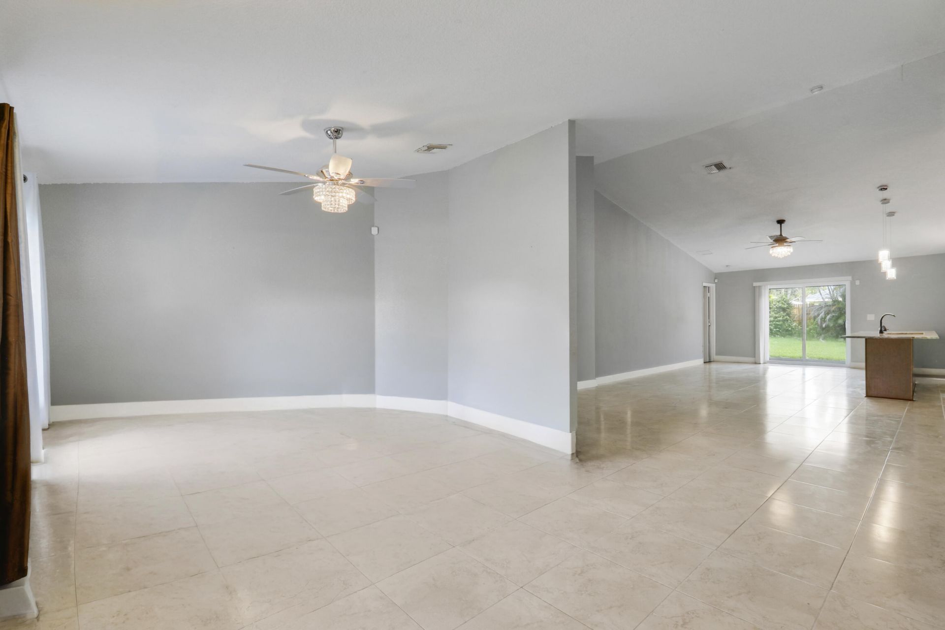 825 SE Cavern Avenue, Port Saint Lucie, FL 34983 Photo