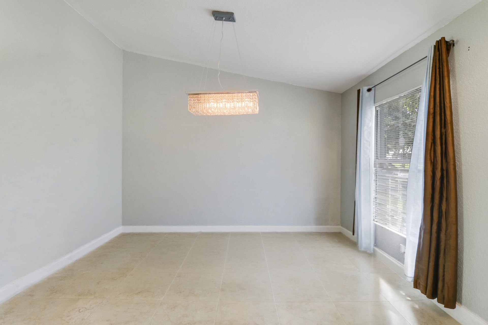 825 SE Cavern Avenue, Port Saint Lucie, FL 34983 Photo