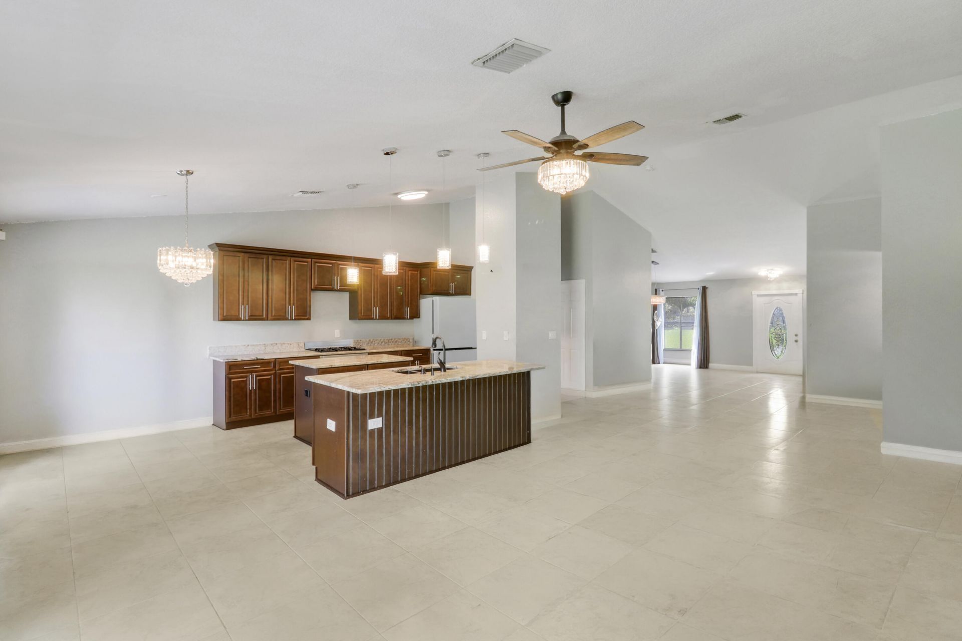 825 SE Cavern Avenue, Port Saint Lucie, FL 34983 Photo