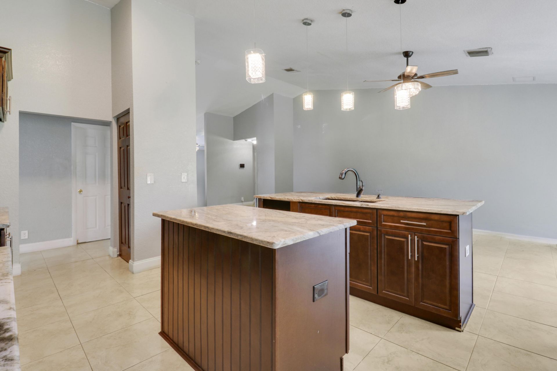 825 SE Cavern Avenue, Port Saint Lucie, FL 34983 Photo
