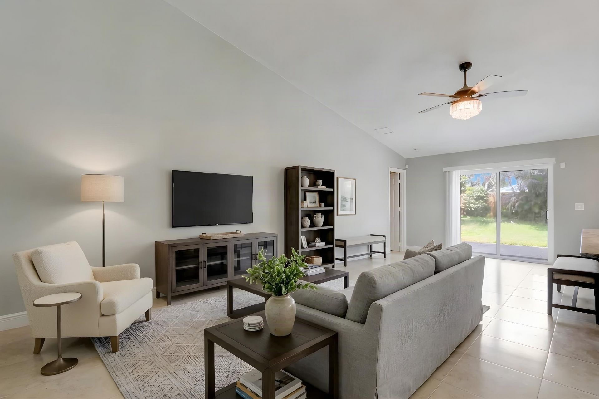 825 SE Cavern Avenue, Port Saint Lucie, FL 34983 Photo