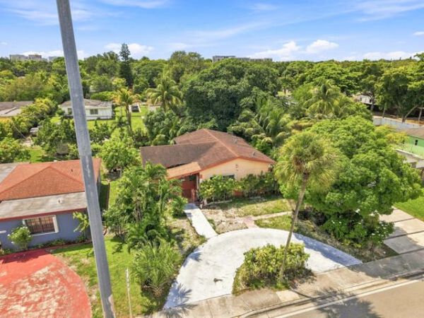 1320 NE 135TH Street, North Miami, FL 33161