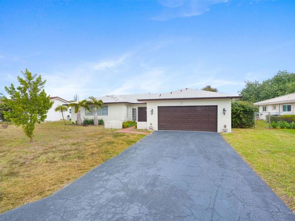 4221 NW 107TH Avenue, Coral Springs, FL 33065