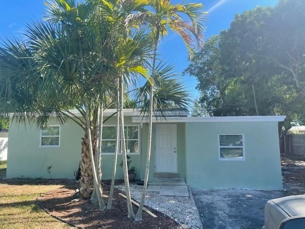 1448 NE 28TH Street, Pompano Beach, FL 33064