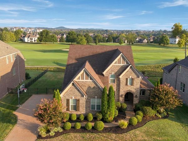952 Vinings Blvd, Gallatin, TN 37066