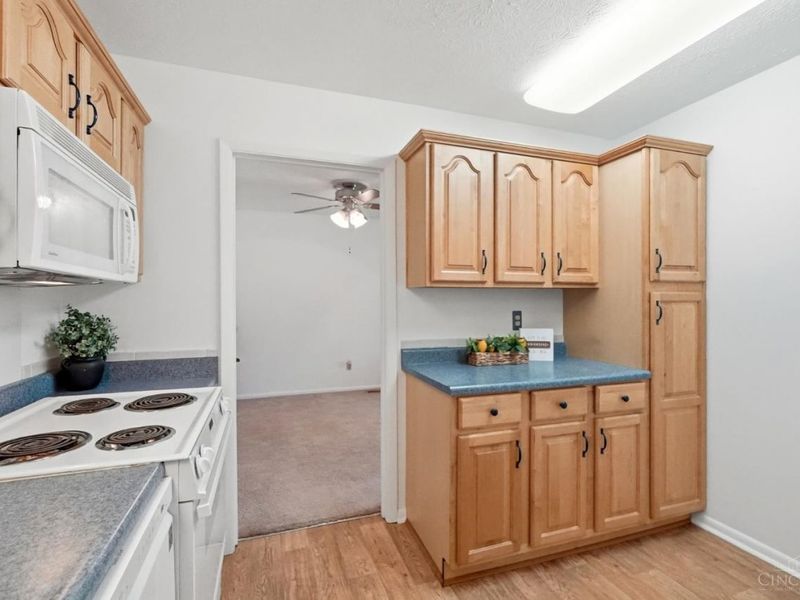 976 Kathryn Drive, Wilmington, OH 45177 Photo 14