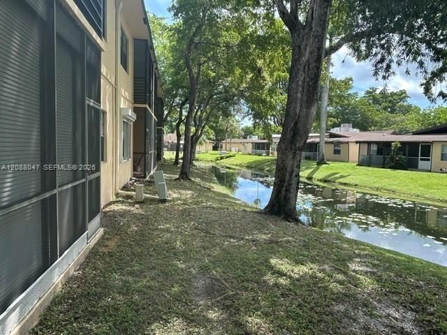 2 Briarwood Cir, Unit 112, Hollywood, FL 33024 Photo
