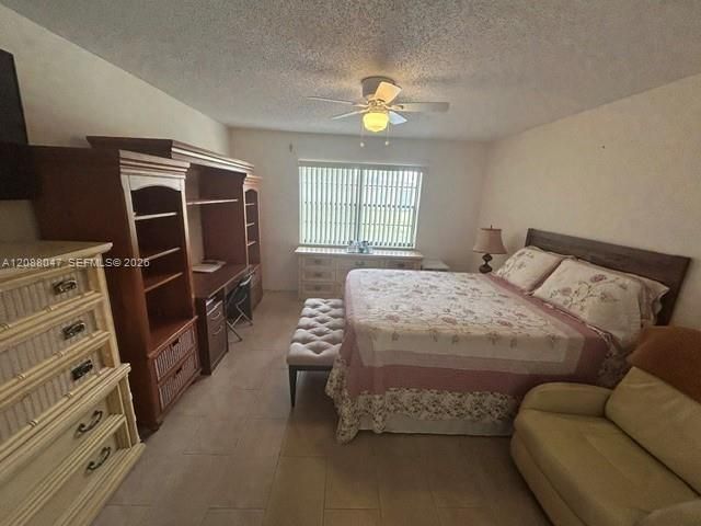 2 Briarwood Cir, Unit 112, Hollywood, FL 33024 Photo