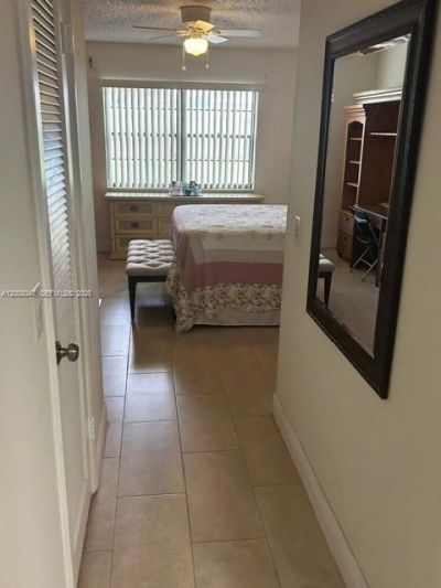 2 Briarwood Cir, Unit 112, Hollywood, FL 33024 Photo