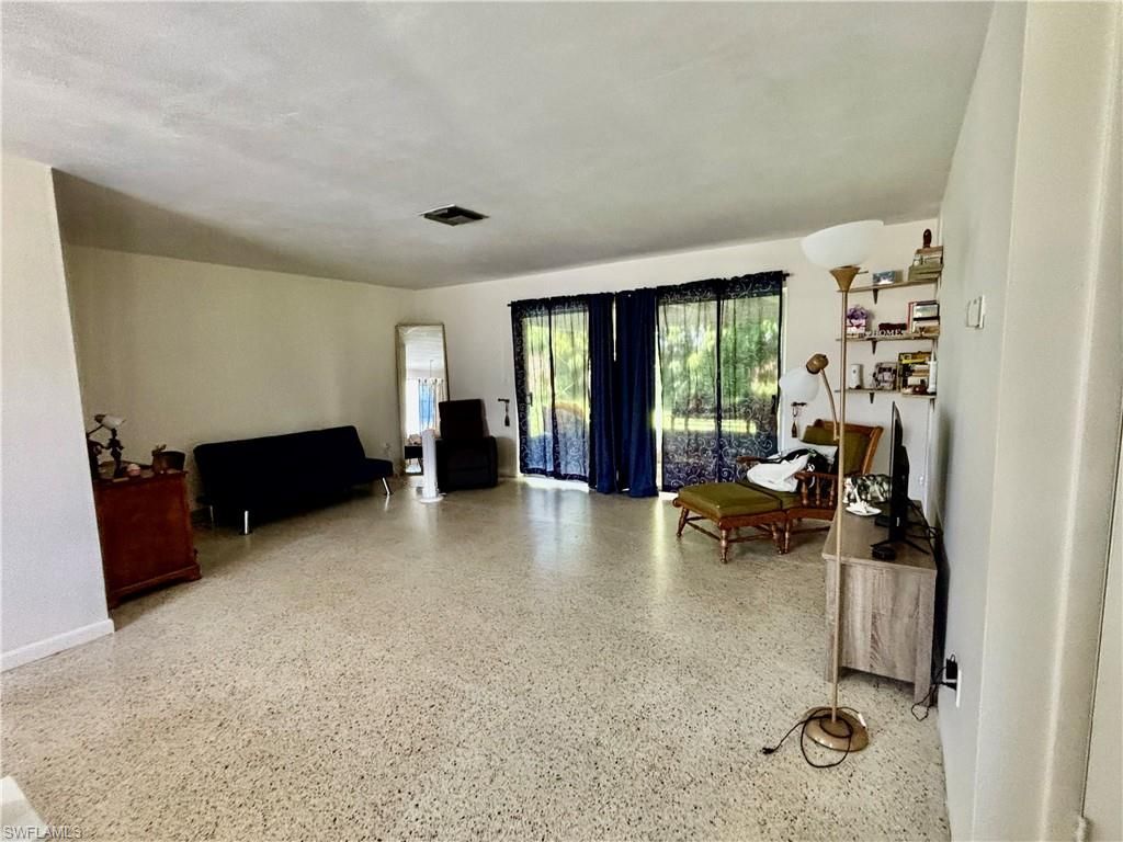 901 Juno Dr, Lehigh Acres, FL 33936 Photo