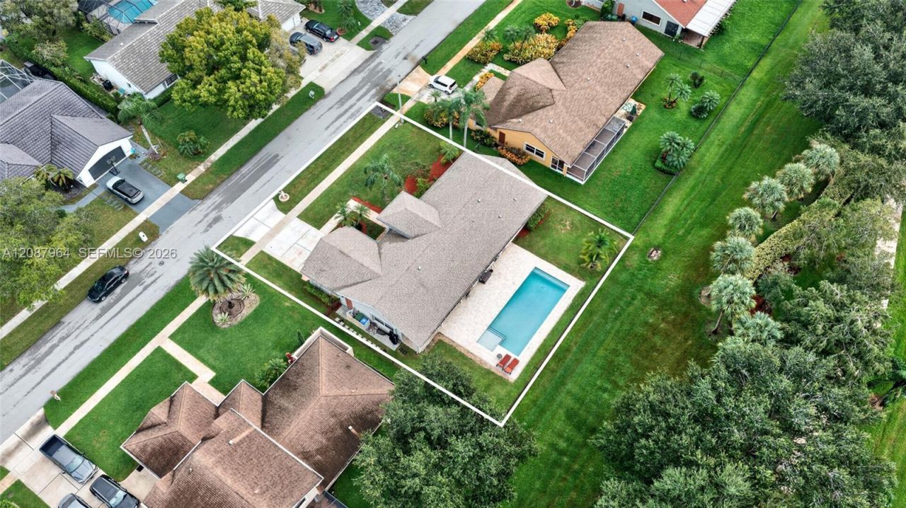 19960 NW 2nd St, Pembroke Pines, FL 33029 Photo