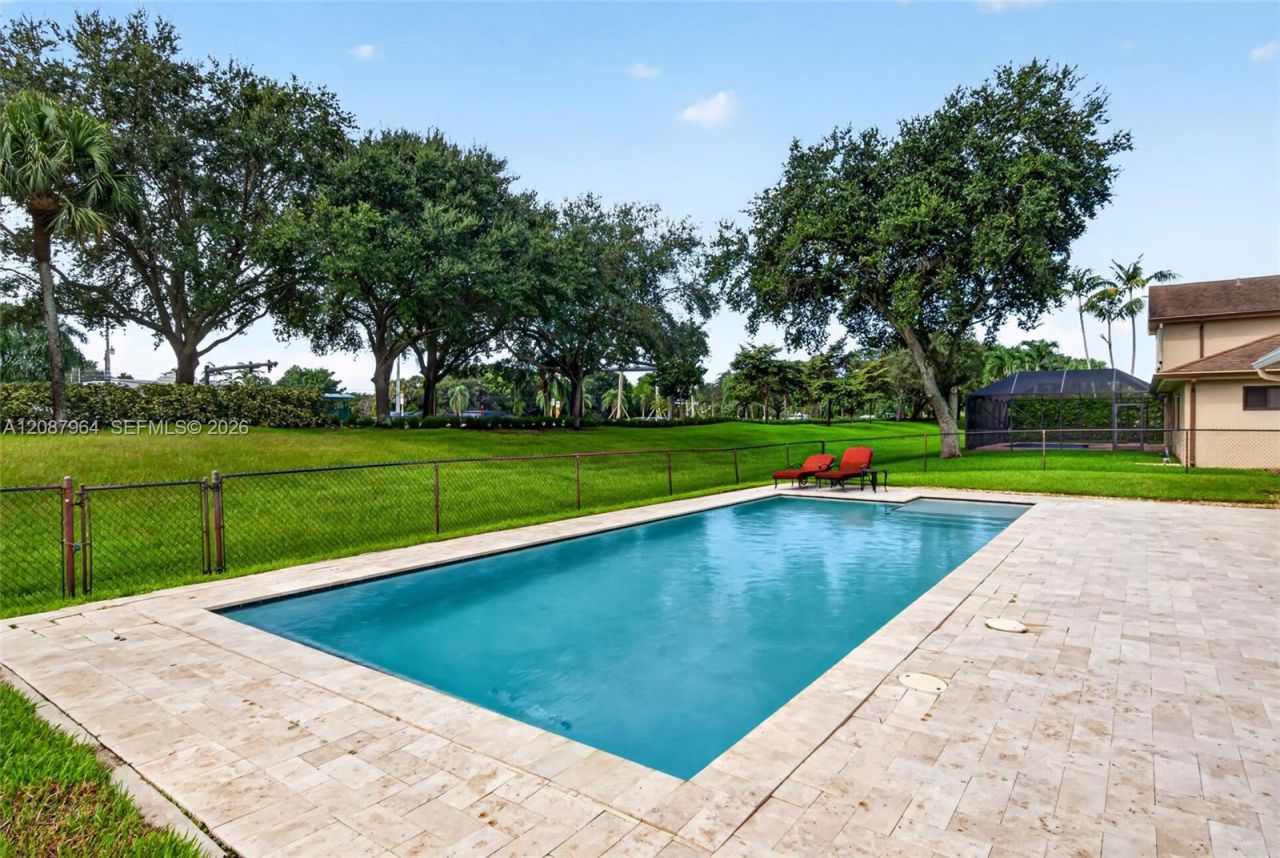 19960 NW 2nd St, Pembroke Pines, FL 33029 Photo