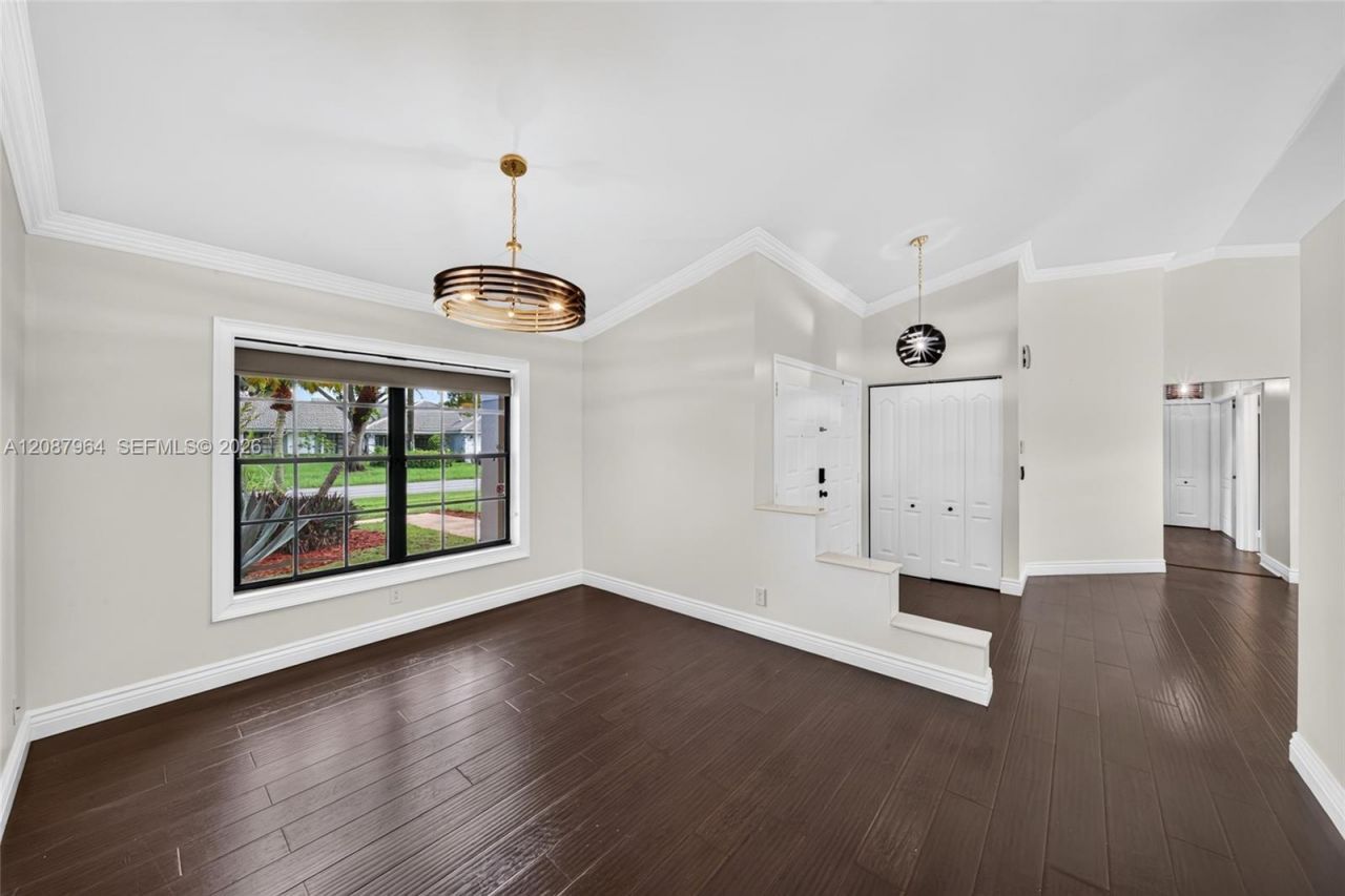 19960 NW 2nd St, Pembroke Pines, FL 33029 Photo