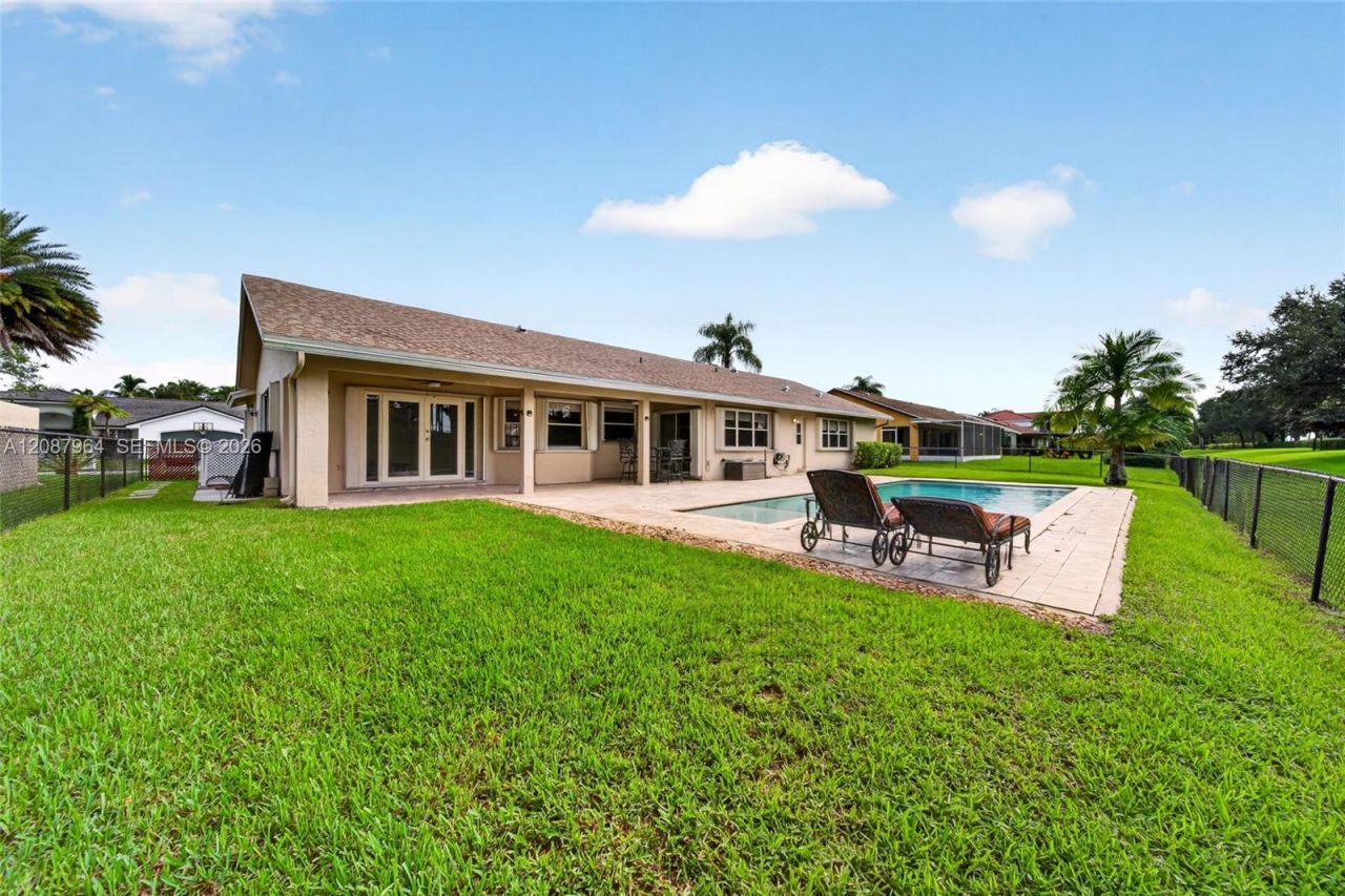 19960 NW 2nd St, Pembroke Pines, FL 33029 Photo