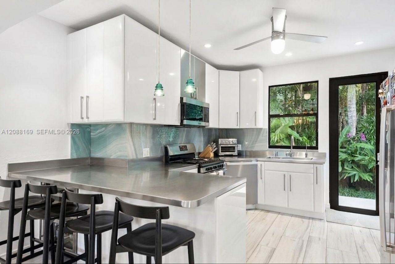 Please Call For Address, Miami Beach, FL 33140 Photo