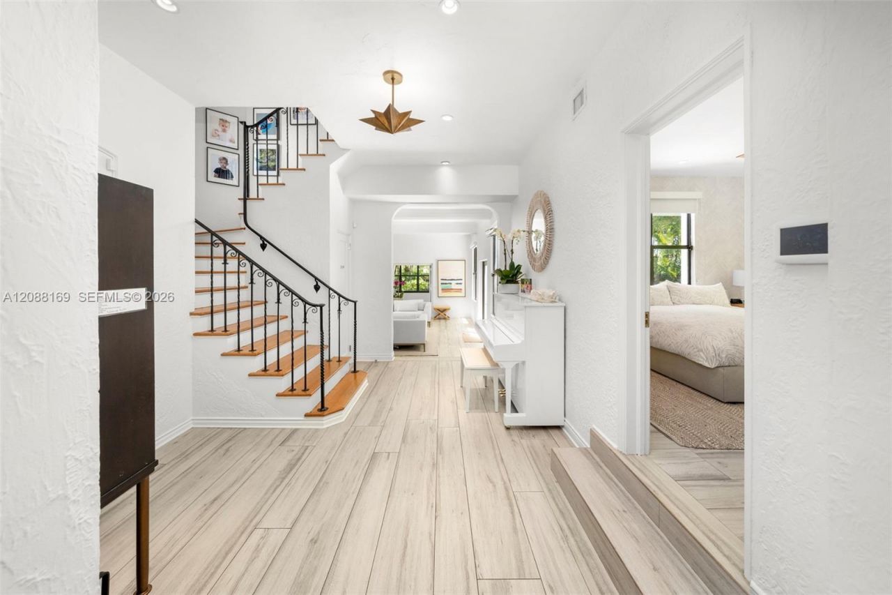Please Call For Address, Miami Beach, FL 33140 Photo