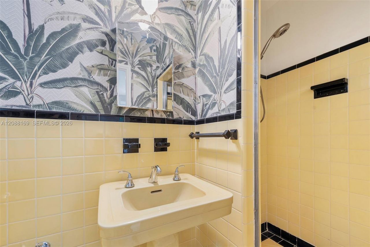 Please Call For Address, Miami Beach, FL 33140 Photo