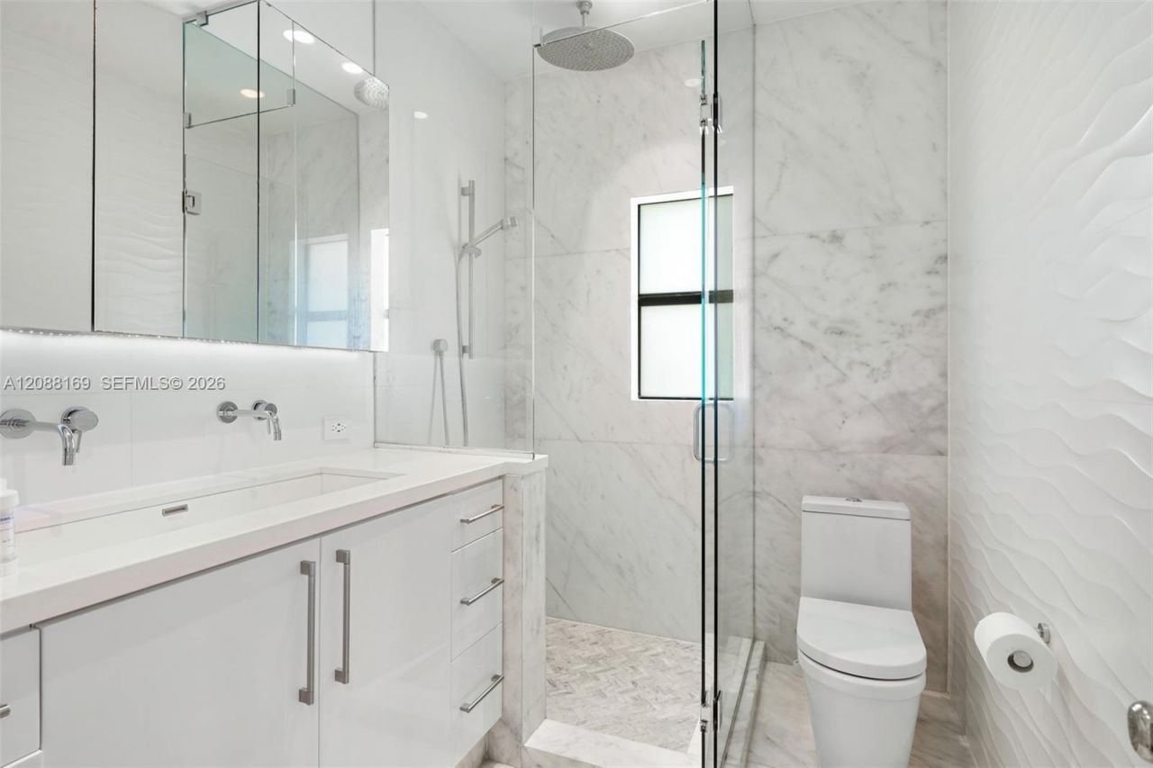 Please Call For Address, Miami Beach, FL 33140 Photo
