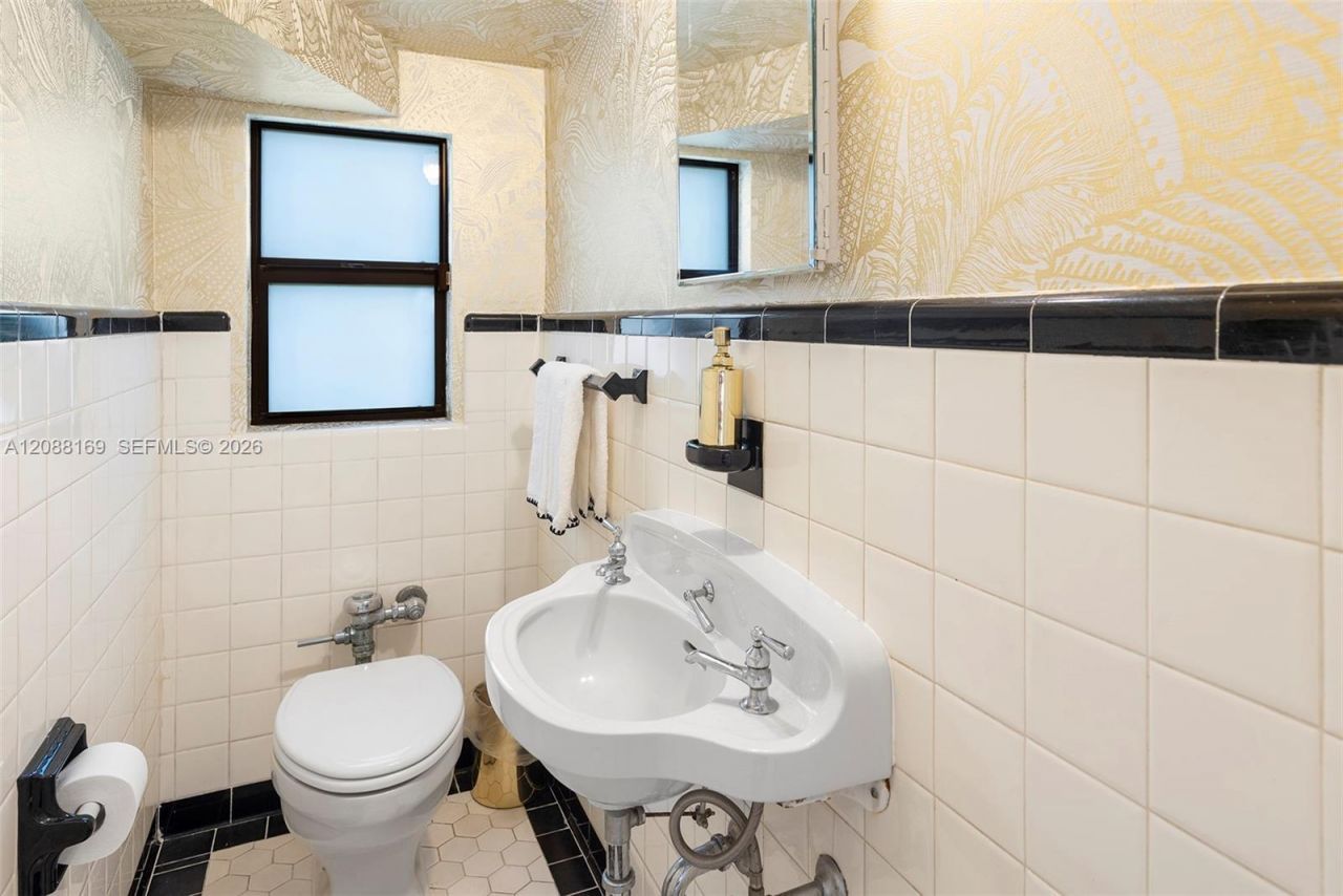 Please Call For Address, Miami Beach, FL 33140 Photo