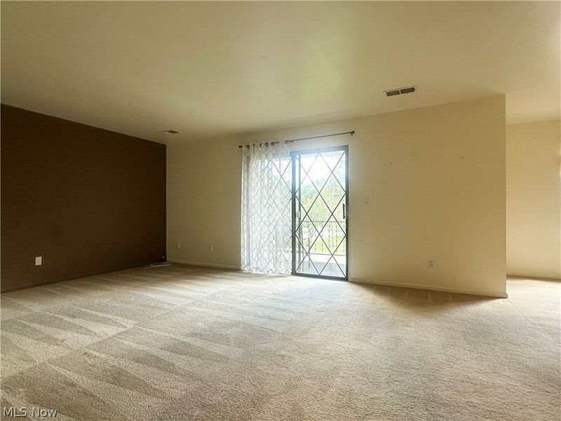 399 Quarry Lane NE, Unit E, Warren, OH 44484 Photo 18