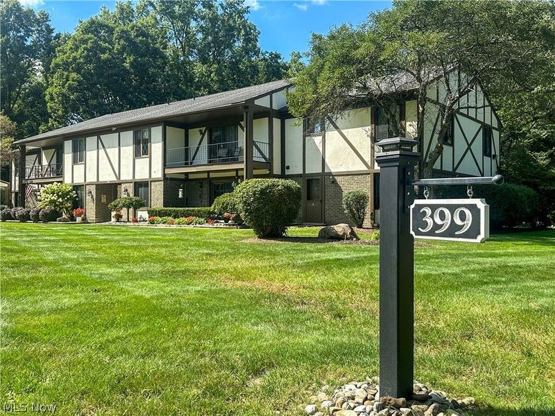 399 Quarry Lane, Unit E, Warren, OH 44484 Photo 2