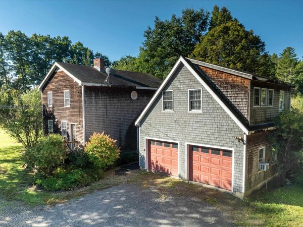 207 S Pine Banks Road, Putney, VT 05346