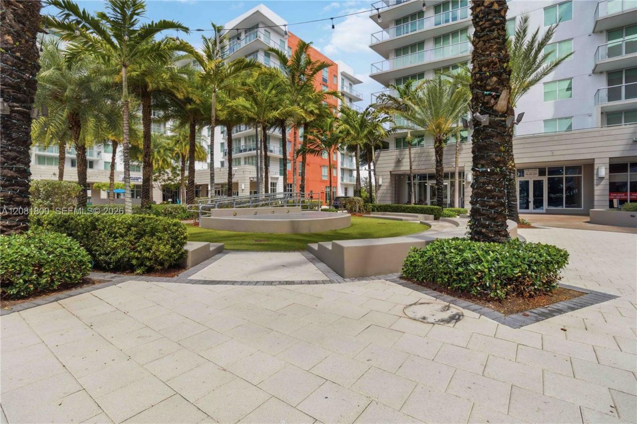 7875 NW 107th Ave, Unit 310, Doral, FL 33178 Main Photo