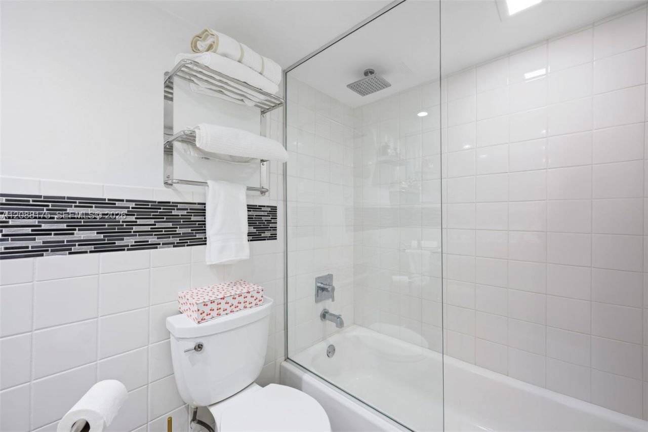 18181 NE 31st Ct, Unit 2205, Aventura, FL 33160 Photo