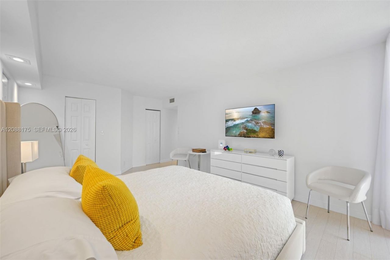 18181 NE 31st Ct, Unit 2205, Aventura, FL 33160 Photo