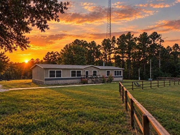 5789 Fm 811, Centerville, TX 75833