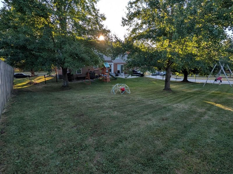 10530 Cheshire Ridge Drive, Florence, KY 41042 Photo 4