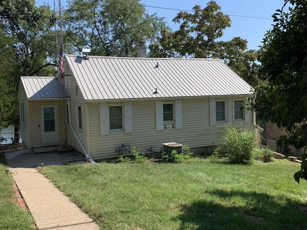 1009 Sunny Knoll Drive, Galesburg, IL 61401