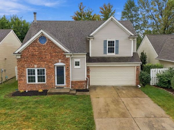 10867 Washington Bay Drive, Fishers, IN 46037