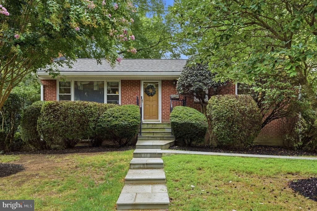 601 Randolph Street, Falls Church, VA 22046 Main Photo