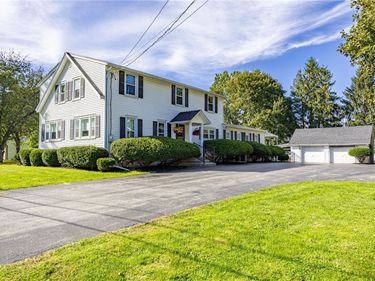 740 Brooks Road , West Henrietta, NY 14586