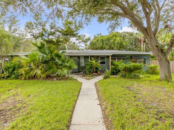 406 S Pine Street, New Smyrna Beach, FL 32169