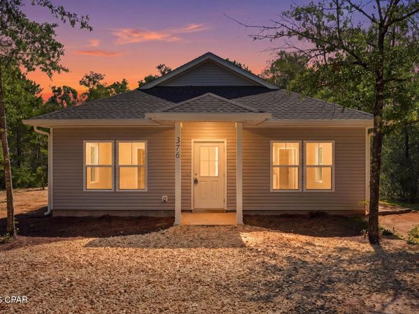 376 W Michaelangelo Road , Defuniak Springs, FL 32433